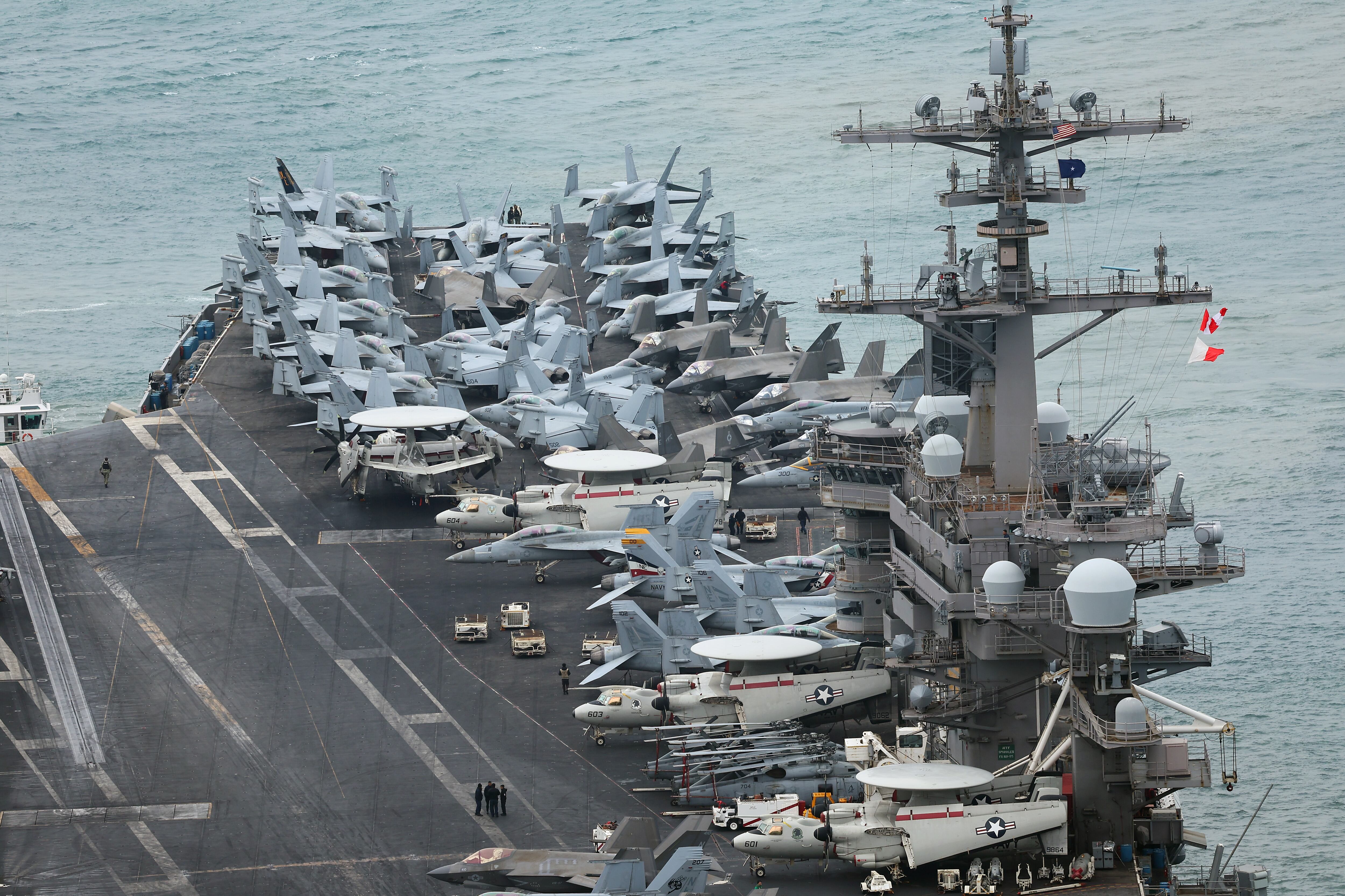 김여정, 미 항모 입항 비난…한국 “도발 명분 쌓기”
