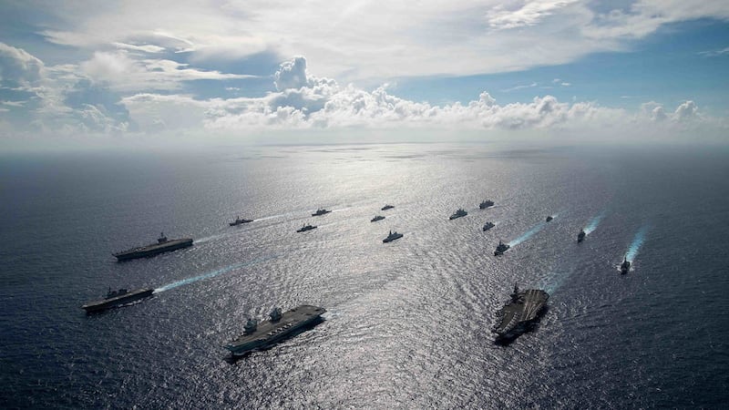 美英日加新荷六国军演 。（脸书图片/U.S. Pacific Fleet/U.S. Navy）