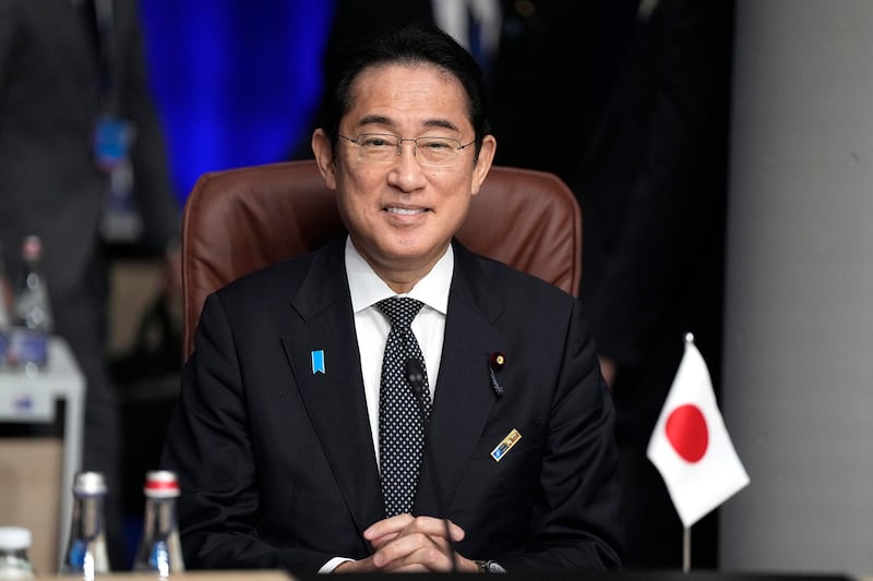 日本首相岸田文雄在与北约领导人会面时,提醒欧盟在努力应对俄乌局势的同时,也要留意中国及俄罗斯在印太地区的活动,及对全球安全构成威胁。(美联社图片)